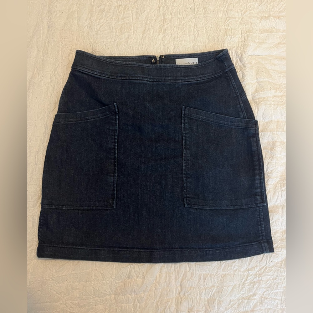 Loft jean skirt, size 4